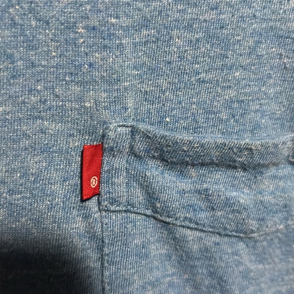 NWOT Levi’s pocket T tee shirt - Picture 3 of 8